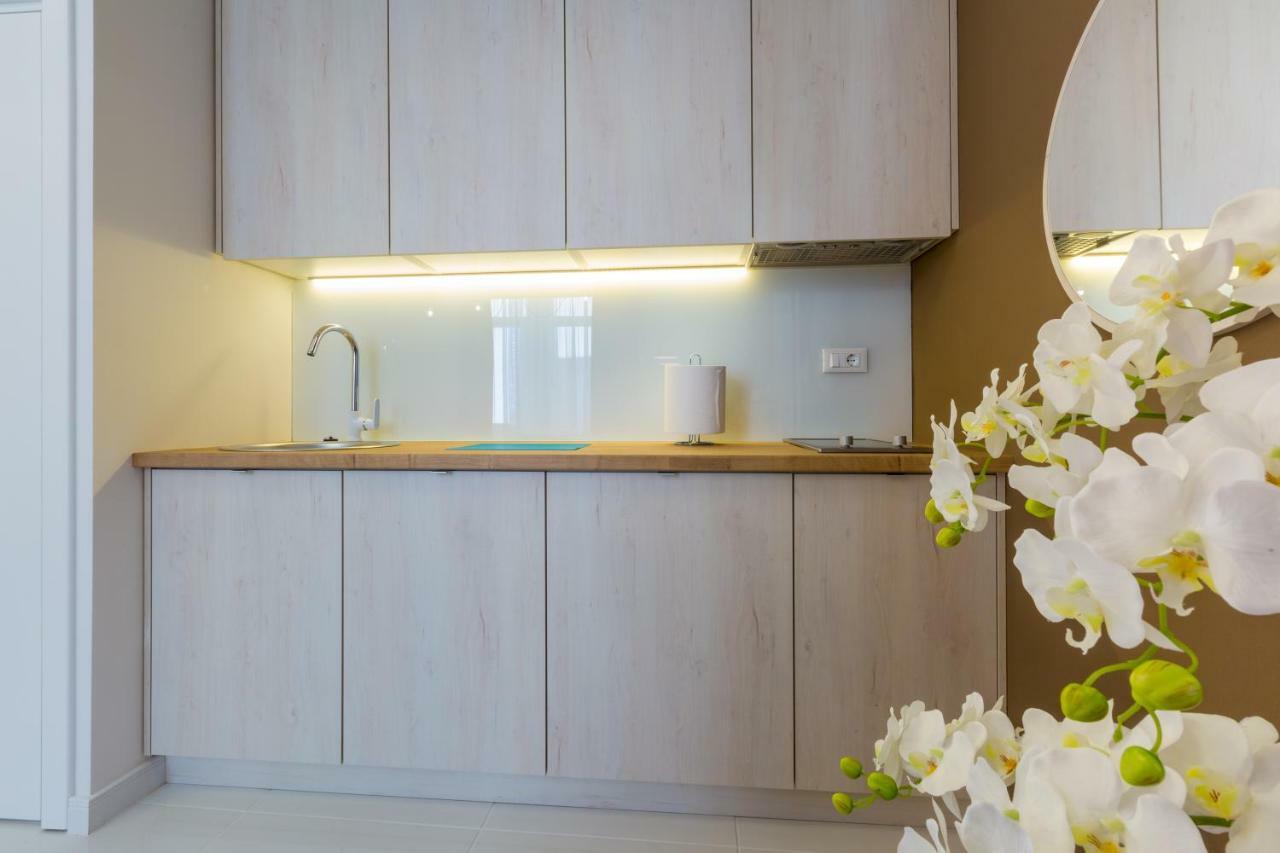 Boutique Apartments "7 Angels" Crikvenica Exteriör bild