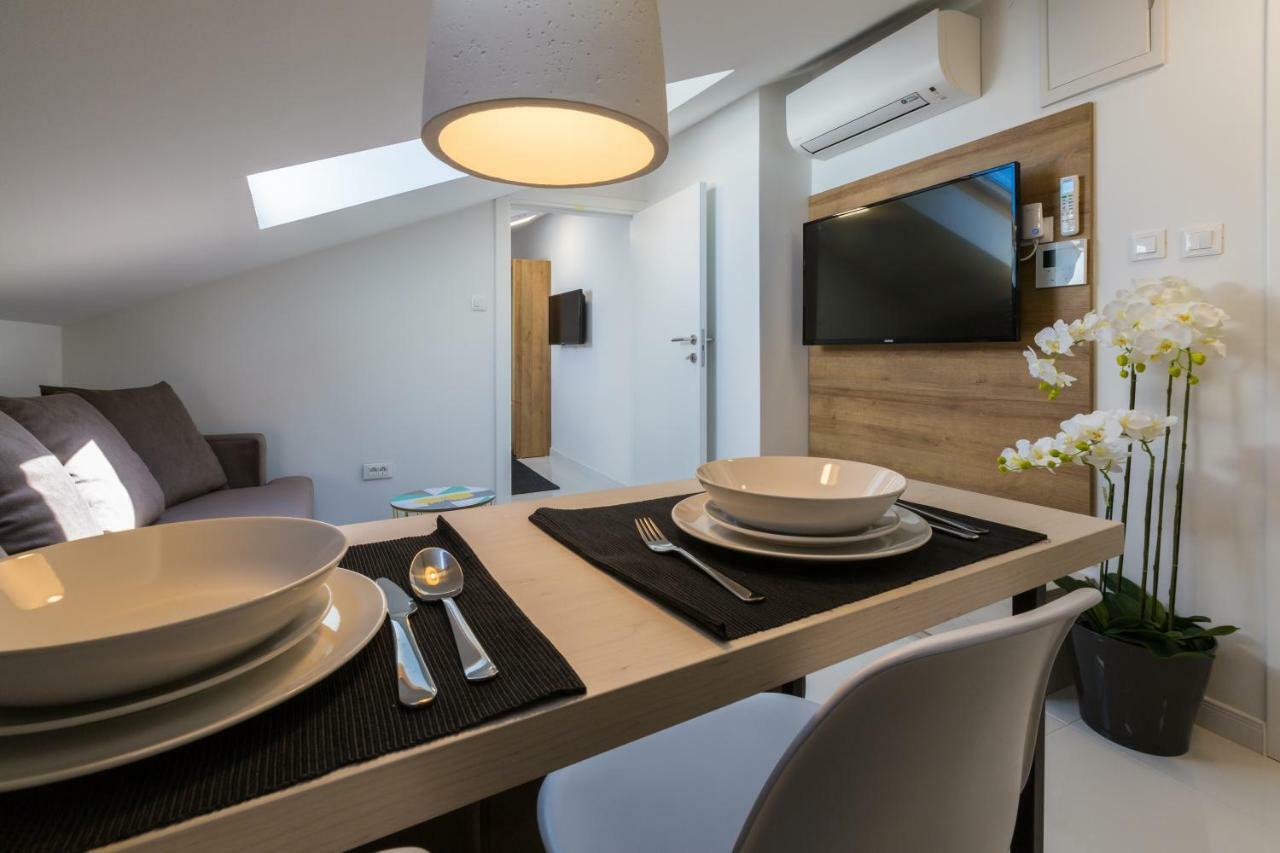 Boutique Apartments "7 Angels" Crikvenica Exteriör bild